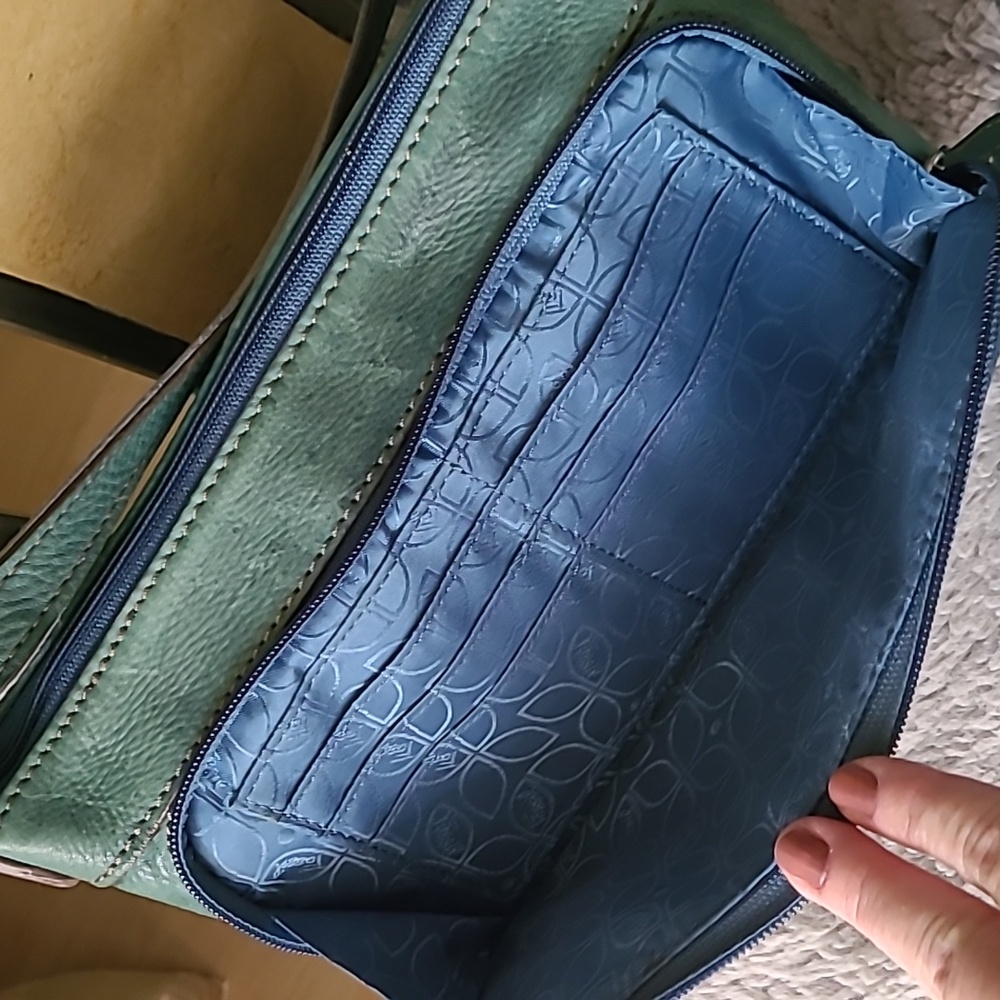 Fossil Leather Crossbody Bag ❤️ - Picture 4 of 9